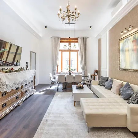 Classy Quentin Dream In The Heart Of *