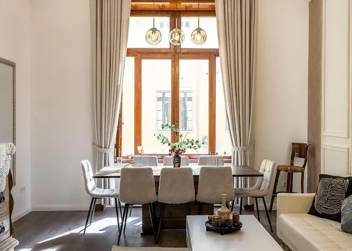 Classy Quentin Dream In The Heart Of * Budapešť
